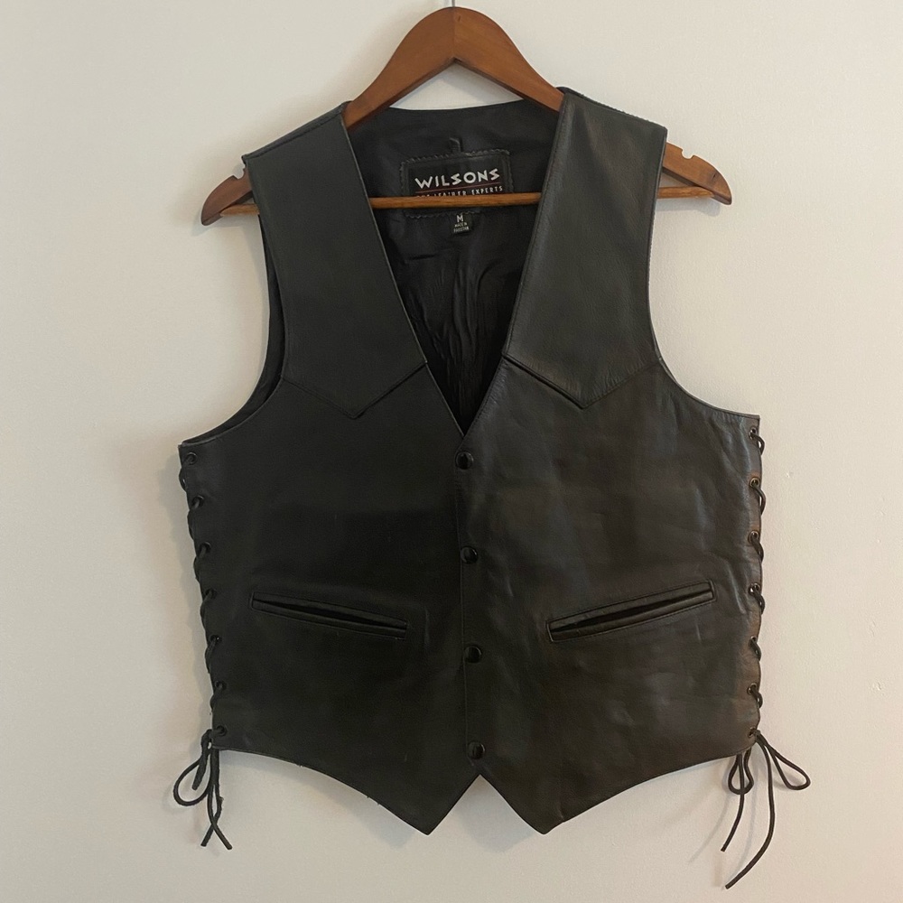 Mens Wilson genuine leather vest with eagle on back and side tied size medium